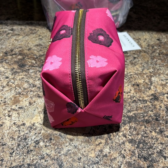 Coach Small Boxy Cosmetic Case With Halftone Floral Print - Picture 5 of 7